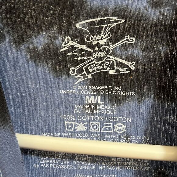 Slash Tie Die Graphic tshirt - Picture 3 of 4